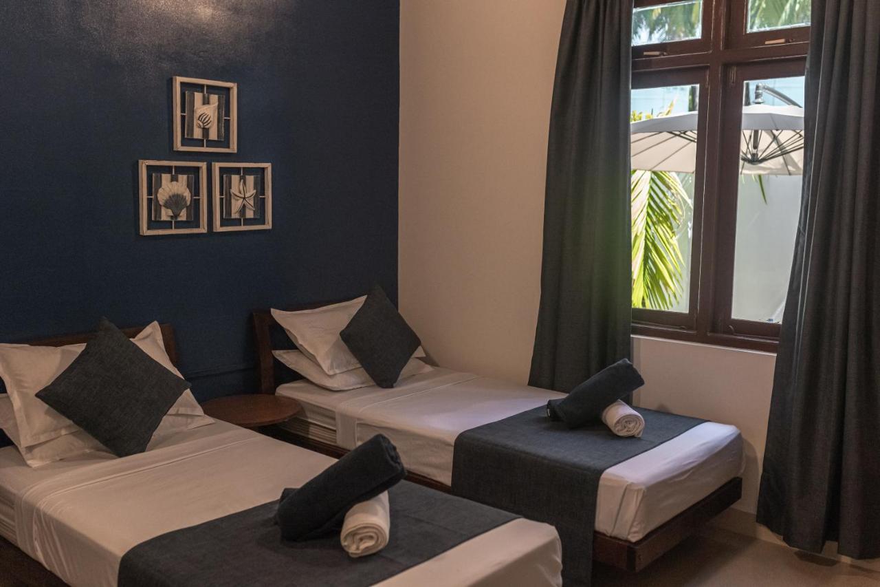 Captal Beach Villa Mathiveri Extérieur photo